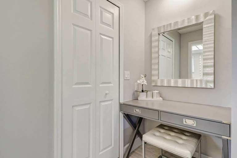 Bathroom 4, 1201 SE 32nd Ter, Lee