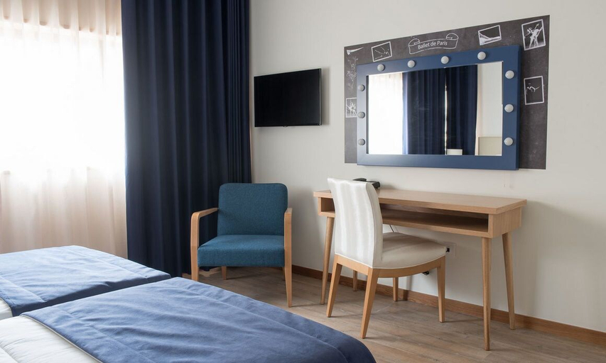Bedroom 3, Porto Coliseum Hotel, Porto