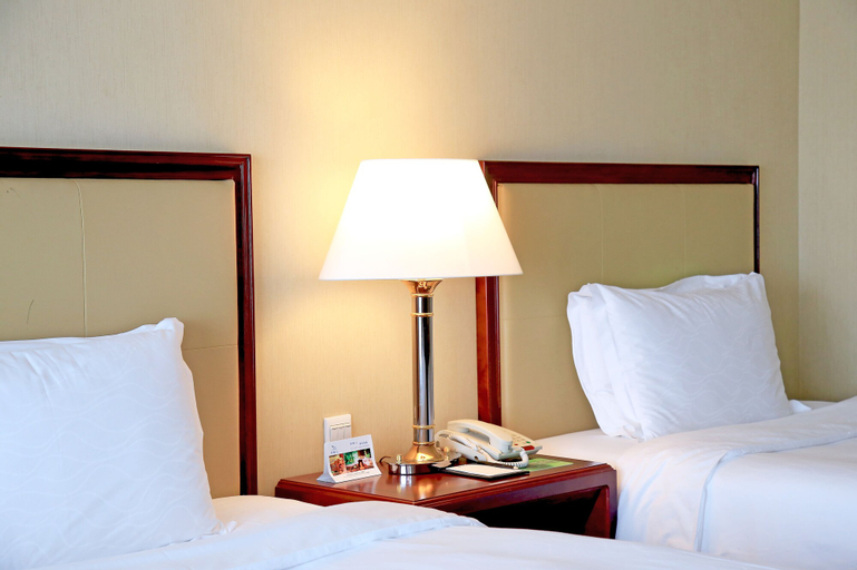 Bedroom 2, Xianglu Grand Hotel, Xiamen