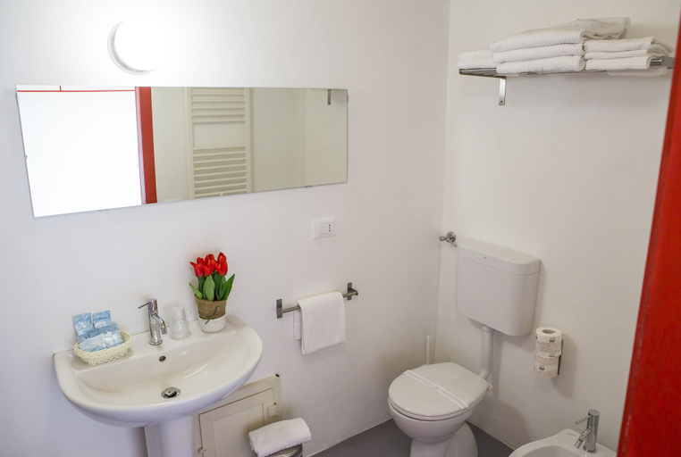Bathroom 4, Guest House del Conte, Latina