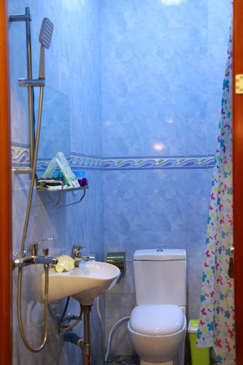 Bathroom 5, Sule Sapphire Inn Yangon, Yangon