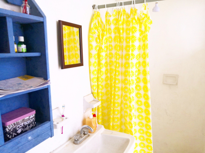 Bathroom, Casa del viajero, San Andrés Cholula