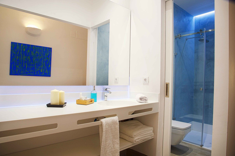 Bathroom 4, Overland Suites Catedral, Sevilla
