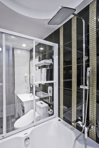 Bathroom 4, NING XIA No.2 INN, Taipei City