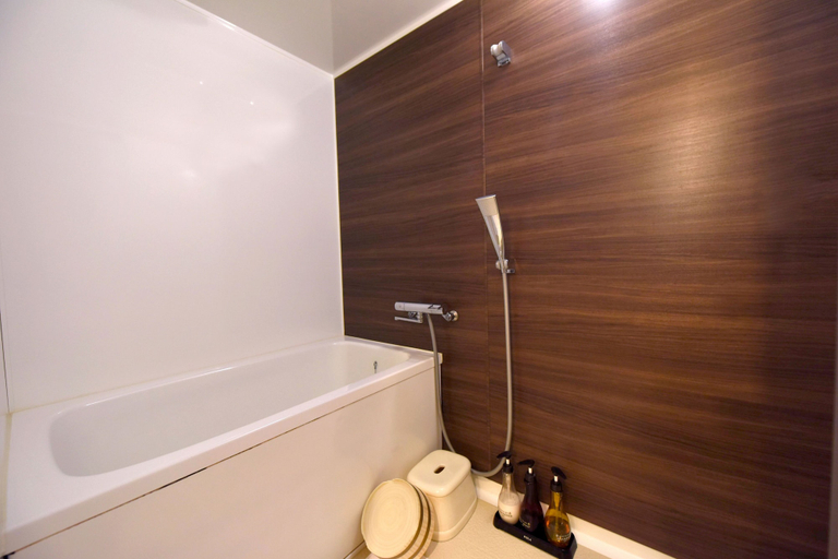 Bathroom 4, Awakan, Sumoto
