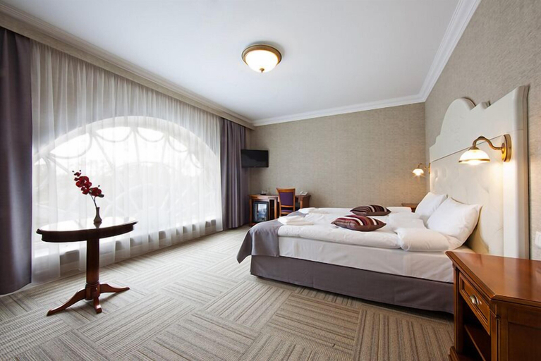 Bedroom 3, Skrunda Manor Hotel, Kuldiga
