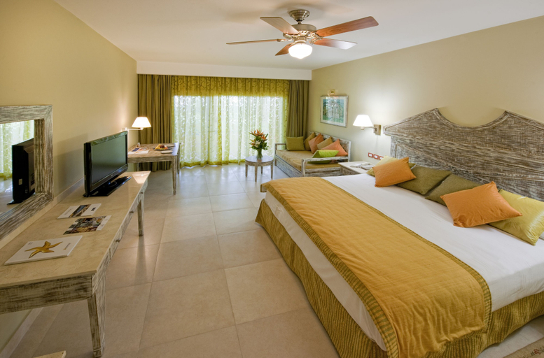 Bedroom 4, Iberostar Waves Dominicana - All Inclusive, Salvaleon de Higuey