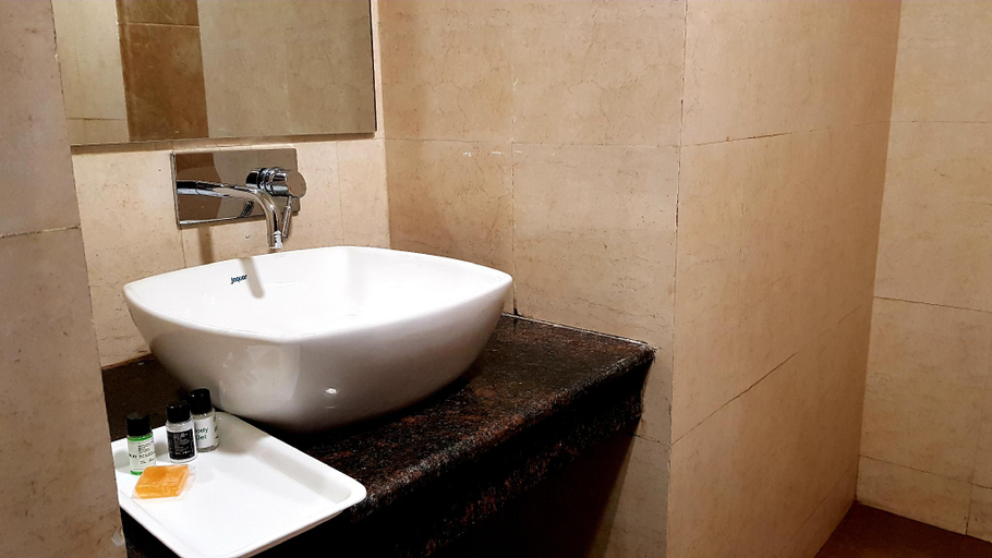 Bathroom, CITI INN GRANDE HOTEL, Sahibzada Ajit Singh Nagar