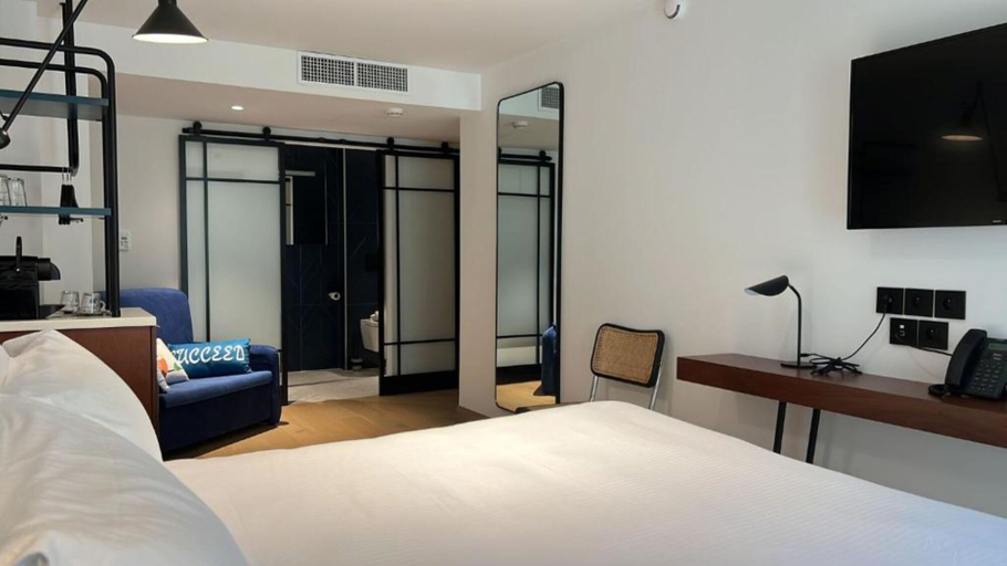 Bedroom 3, Victoria Boutique Hotel, Gironde