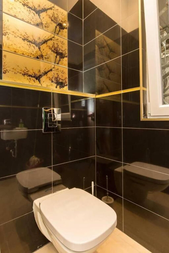 Bathroom 4, Erzsébet Spa Apartment, Budapesti