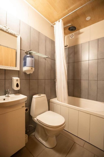Bathroom 4, Litlabjarg Guesthouse, Norður-Hérað