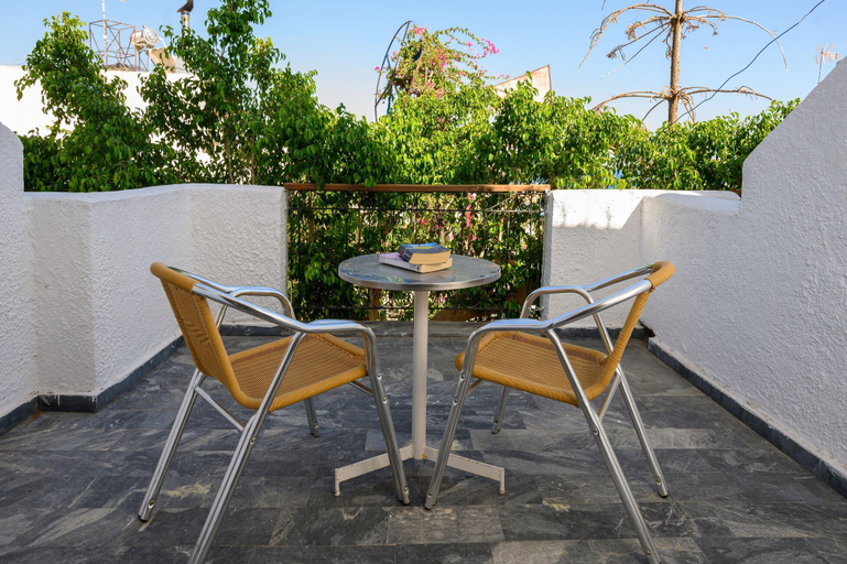 Others 5, Adonis Hotel, Crete