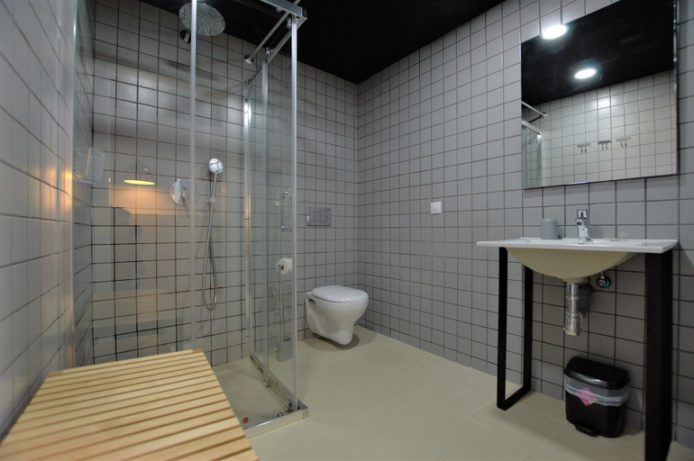 Bathroom 3, Brick Palma, Baleares