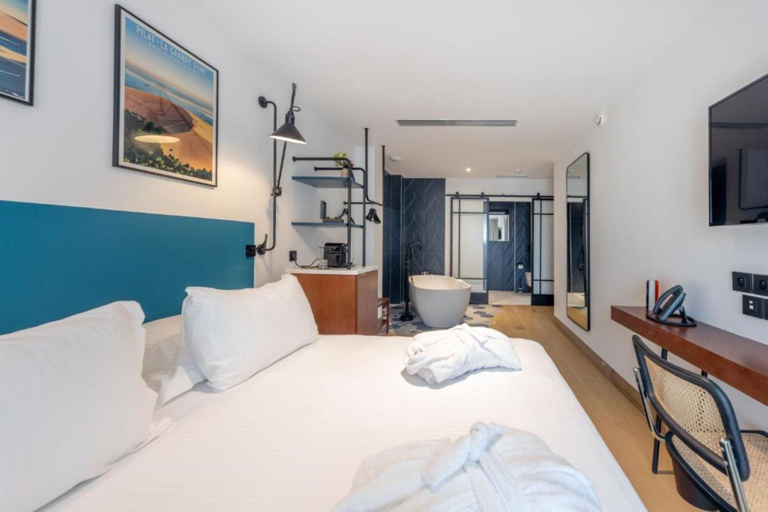 Bedroom 5, Victoria Boutique Hotel, Gironde