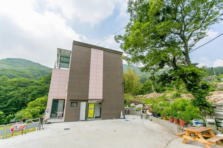 Others 5, Gimhae Solar House Pension, Gimhae