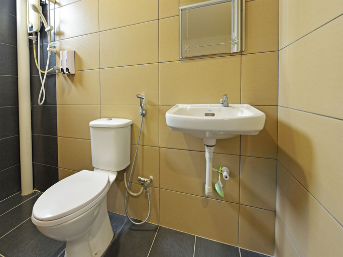 Bathroom 4, 4S Hotel, Muar