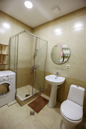 Bathroom, HostHub Apartment Heart of Tbilisi, Tbilisi