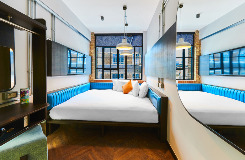 Bedroom 2, New Road Hotel, London