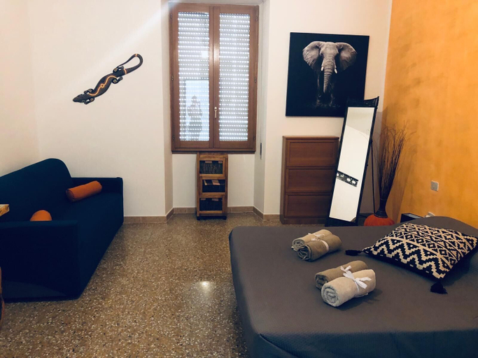 Bedroom 3, Cimarosa Room, Cagliari