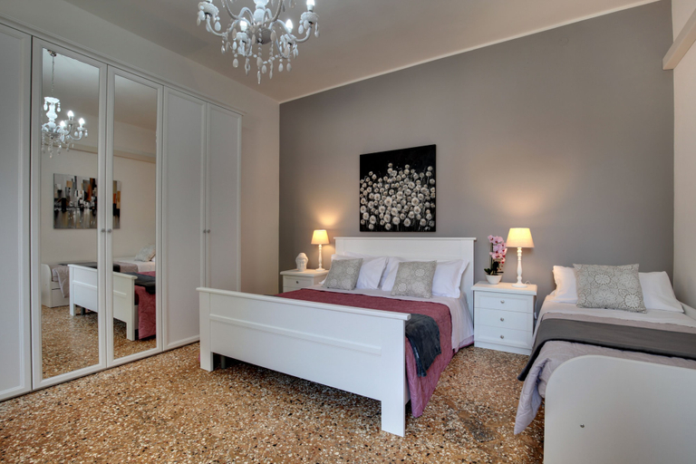 Others 5, Accademia Opera Deluxe by Wonderful Italy, Venezia