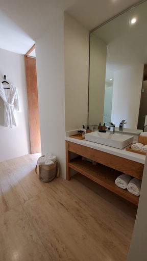 Bathroom 5, Hotel Secreto, Isla Mujeres