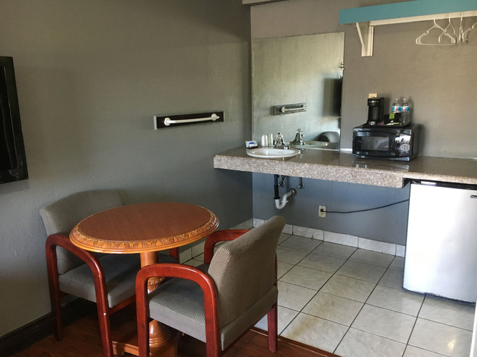 Others 5, Eagle Inn Motel, Los Angeles