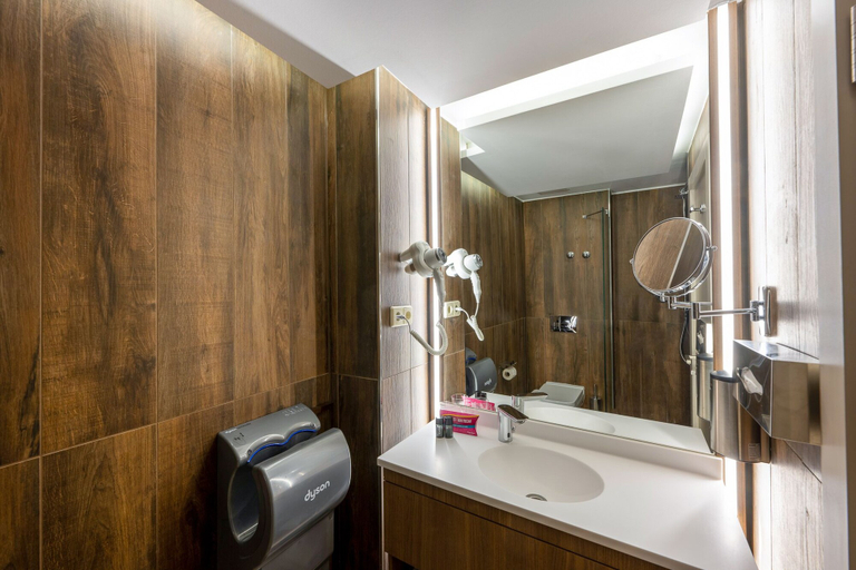 Bathroom 5, Hotel Klassik Berlin, Berlin