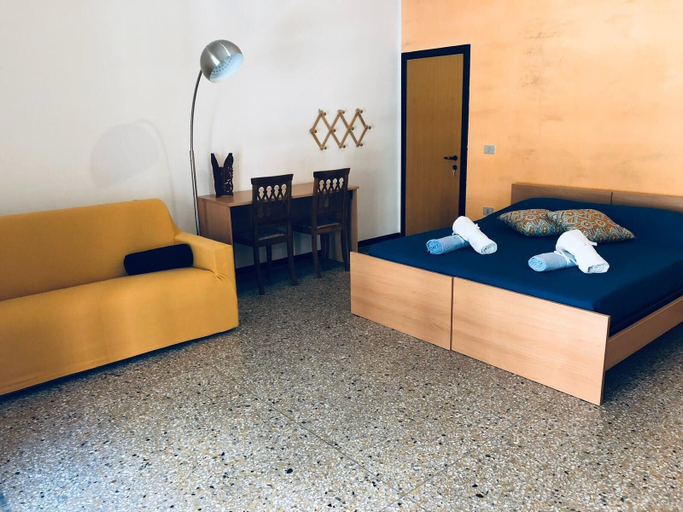 Bedroom 4, Cimarosa Room, Cagliari