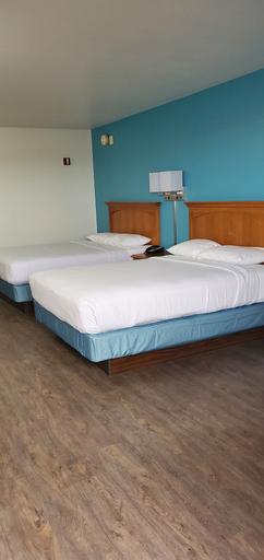 Bedroom 2, Motel 6 Baker City, OR, Baker