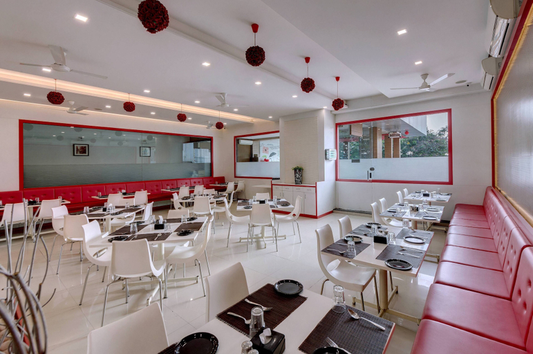Food & Drinks 5, Grand Fortune Beacon Ichalkaranji, Kolhapur