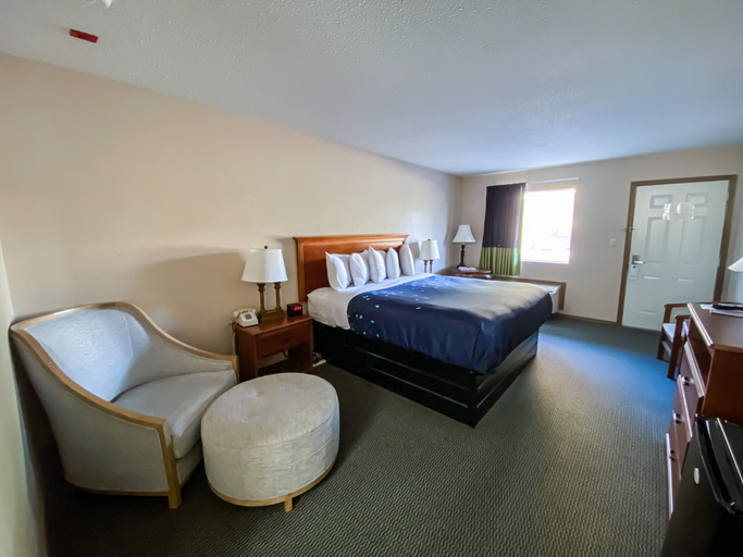 Bedroom 4, Green Gables Inn, Taney