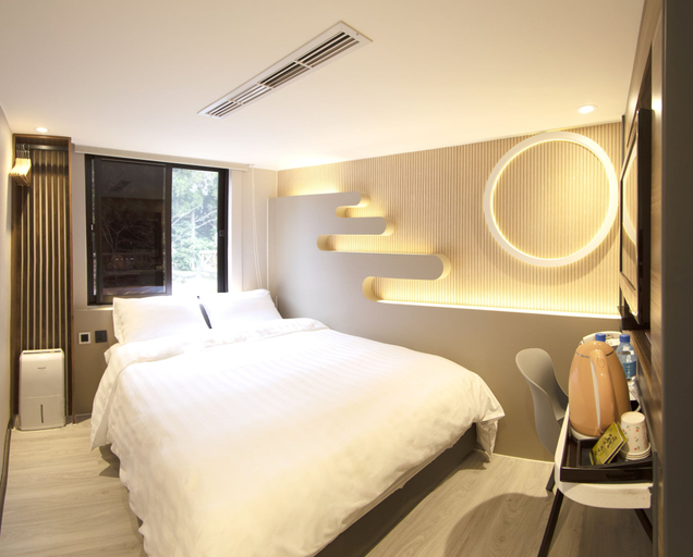 Bedroom 2, Alishan Shermuh Int' Tourist Hotel, Chiayi County