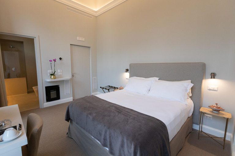 Bedroom 3, Domus 21 Luxury Suites, Rome