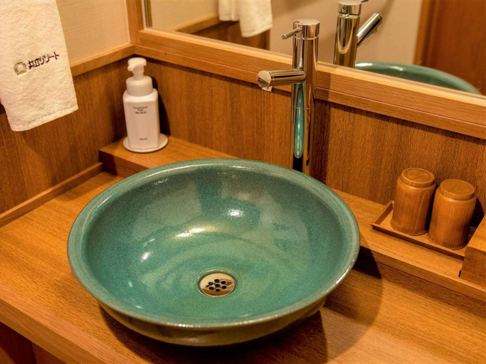Bathroom 4, Kotohira Onsen Onyado Shikishimakan, Kotohira
