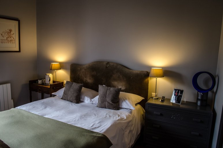 Bedroom 3, L'Arène Bordeaux, Gironde