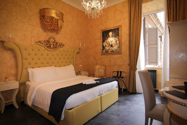 Bedroom 4, Pope's Suites, Rome