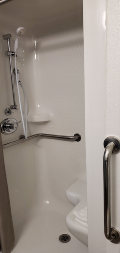 Bathroom 3, Motel 6 Baker City, OR, Baker