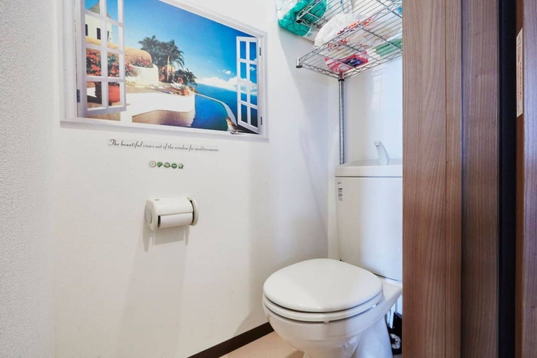 Bathroom 3, Nishiogi House Maipenrai, Suginami