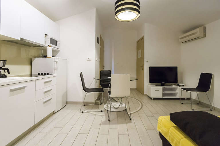 Others 4, Apartments Gajeta, Split