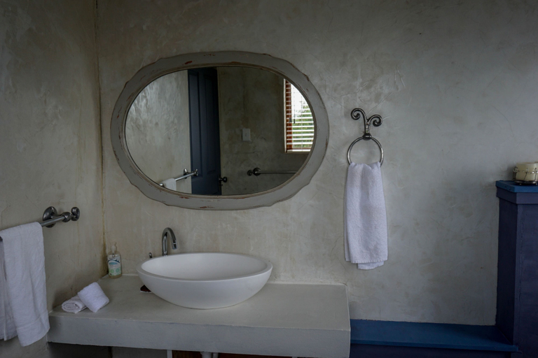 Bathroom 4, A Hilltop Country Retreat, Overberg