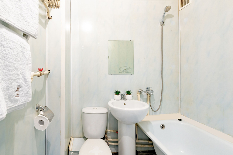 Bathroom, Inndays Podolsk on Krasnogvardeyskiy, Podol'skiy rayon