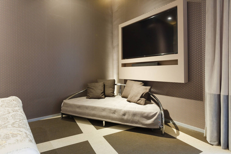 Bedroom 3, Private Luxury Suite, Rome