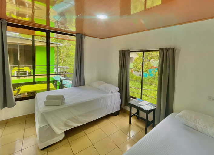 Bedroom 2, Carey Lodging, Pococí