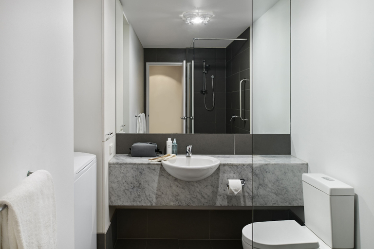 Bathroom 5, Punthill Manhattan, Melbourne