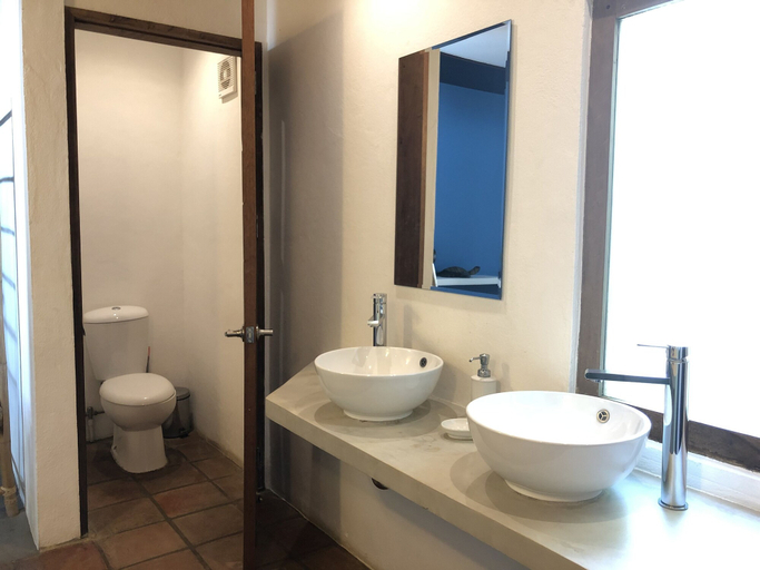 Bathroom 4, El Nido Mahogany Beach, El Nido