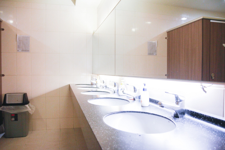 Bathroom 2, StarBox Hostel, Taipei City