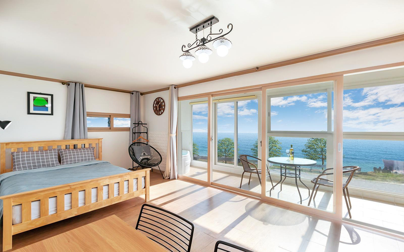 Bedroom 2, Namhae Tomato Pension, Namhae