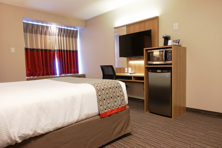 Bedroom 3, Microtel by Wyndham Casselman, Prescott and Russell
