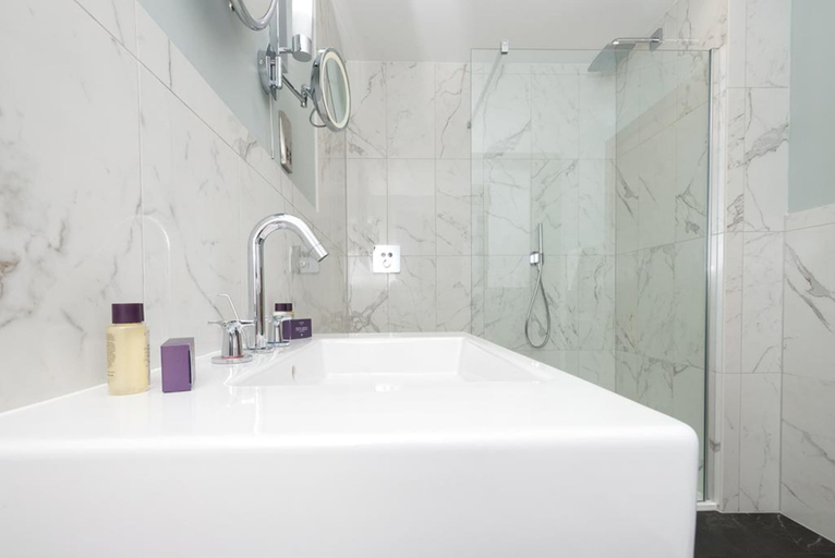 Bathroom 5, Kinnettles Hotel and Spa, Fife
