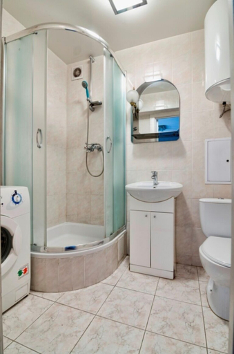 Bathroom 4, Apartment Svobody 6-8a, L'vivs'ka